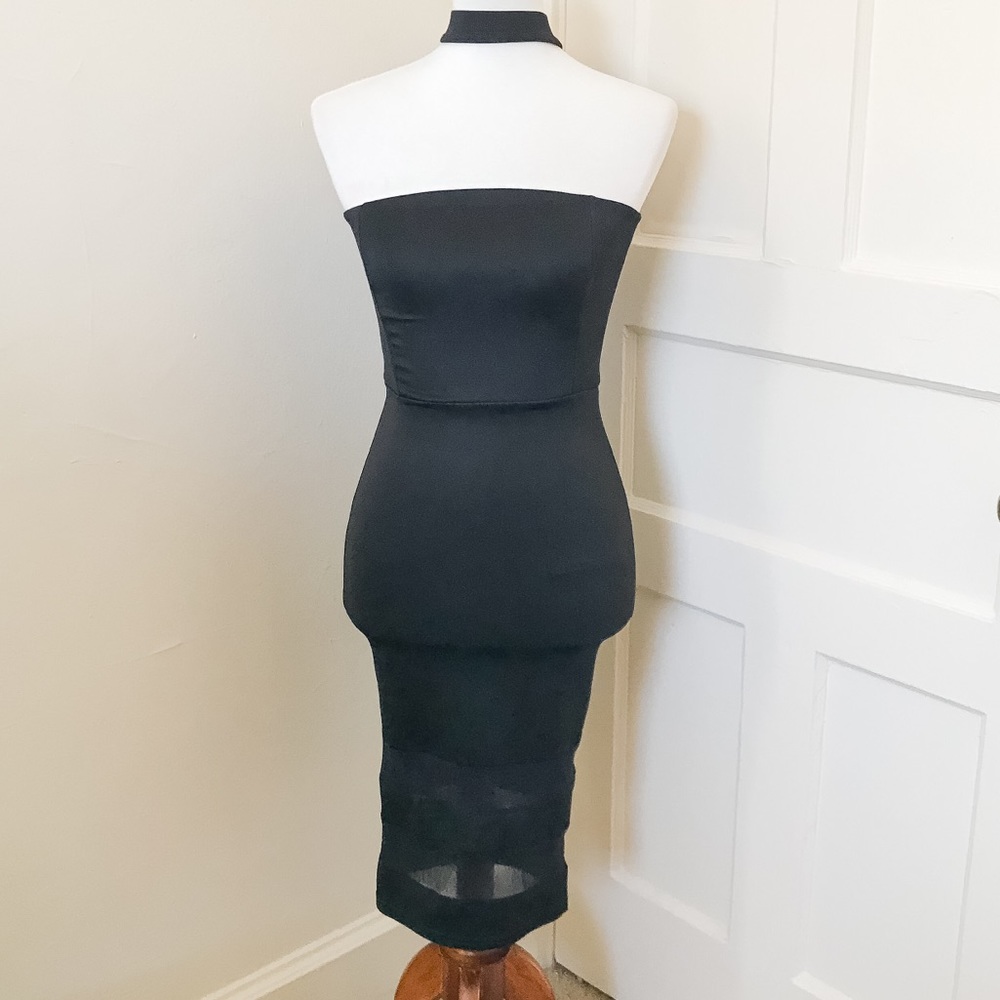 3/$30 Boohoo Black Form Fitting Choker Midi Dress Sz 4 - Picture 2 of 6